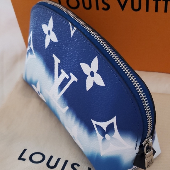 Louis Vuitton Escale Blue Cosmetic Toiletry Pouch Giant Flower Monogram Pochette - Picture 5 of 17